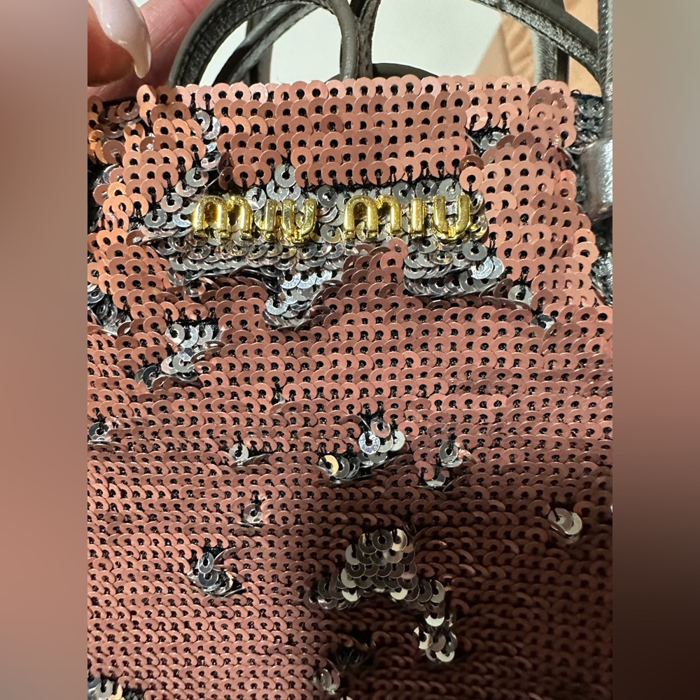 🦄 Miu Miu sequin mini bag 🦄 - Picture 4 of 17